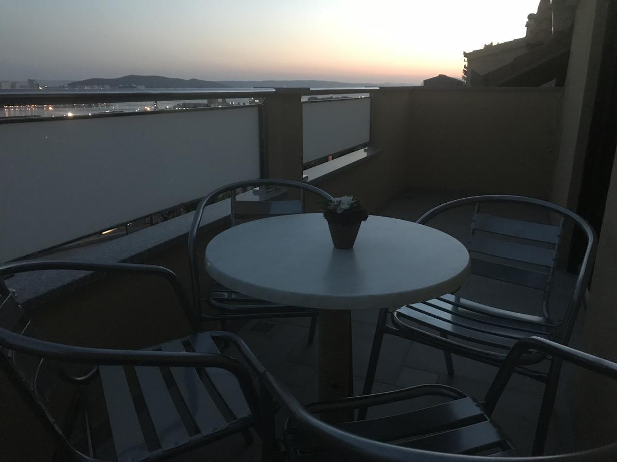 Apartman Mig Solin Exterior foto
